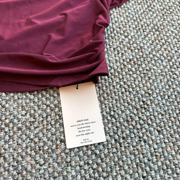 Shein burgundy top - Picture 2 of 6